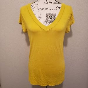 Merona Yellow Short Sleeve T-shirt Size Large